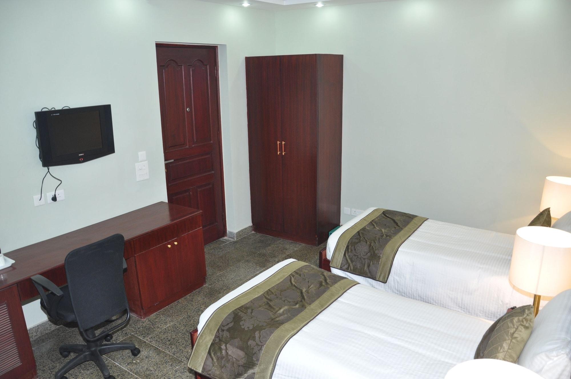 Oyo 367 Hotel Forest Green Neu-Delhi Exterior foto