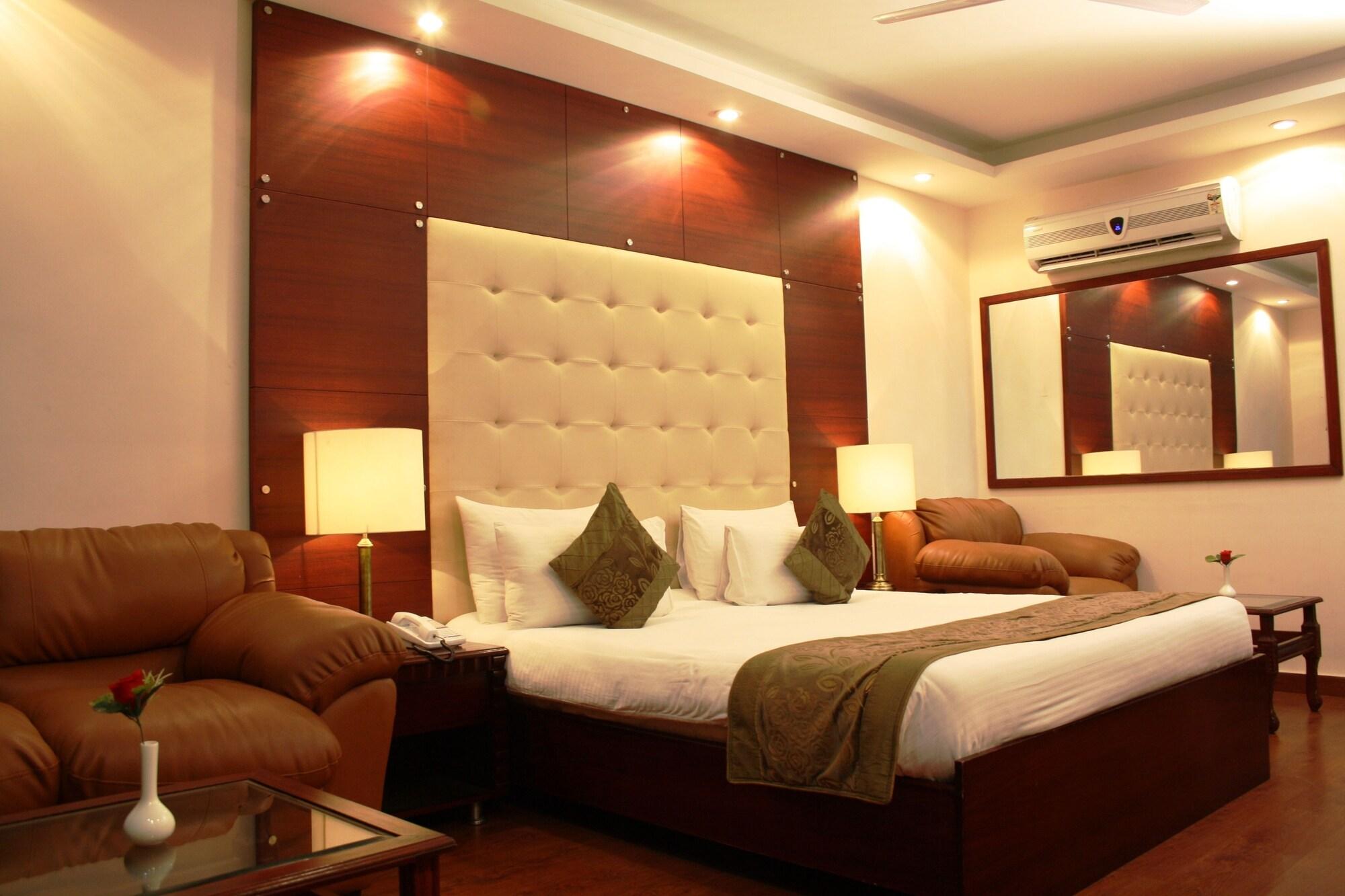 Oyo 367 Hotel Forest Green Neu-Delhi Exterior foto