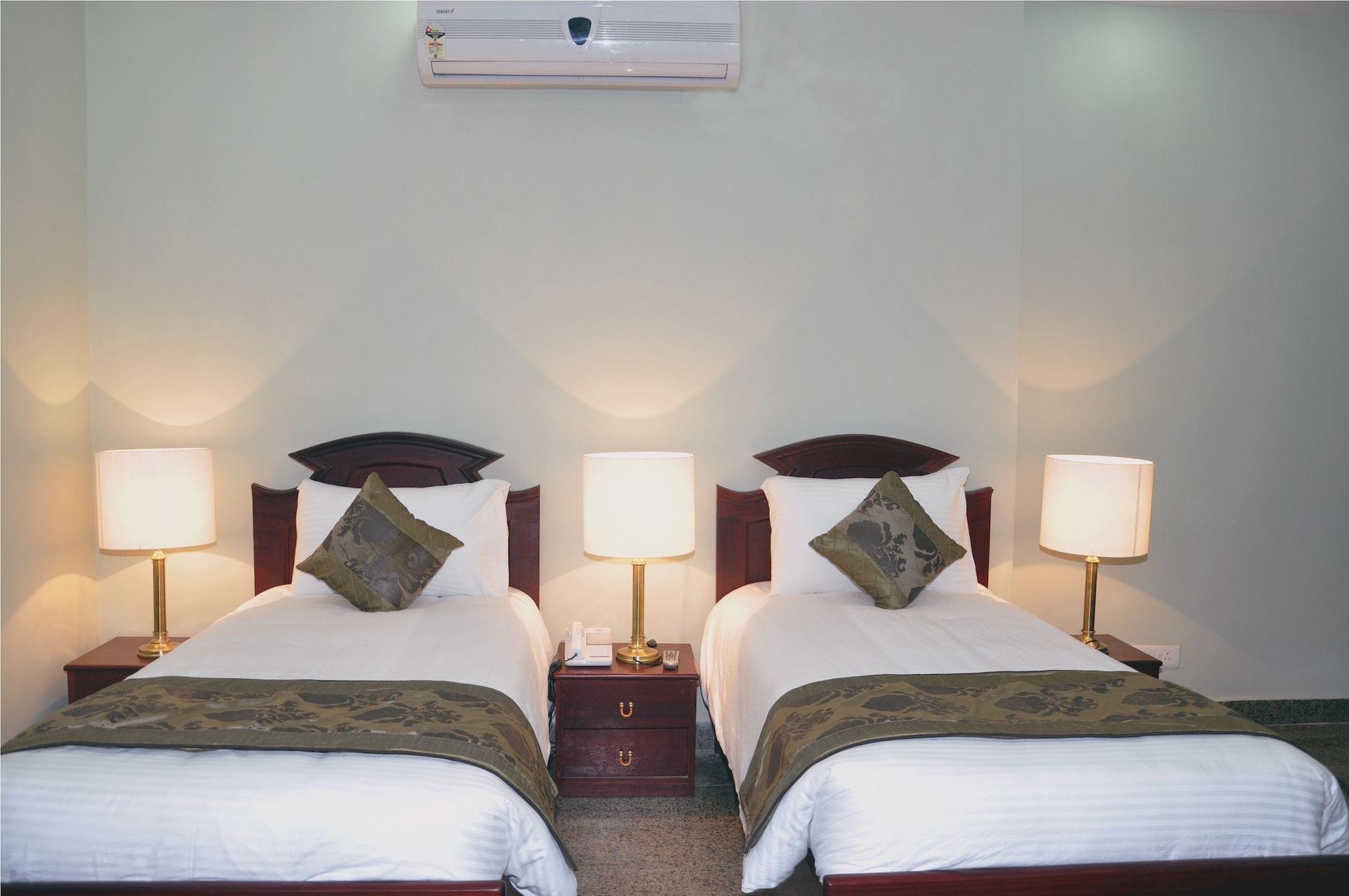Oyo 367 Hotel Forest Green Neu-Delhi Exterior foto