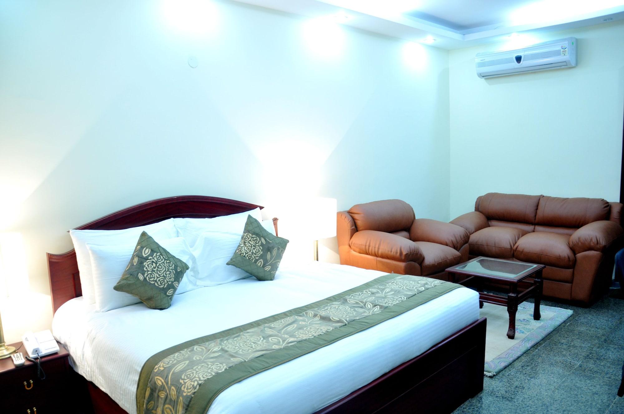 Oyo 367 Hotel Forest Green Neu-Delhi Exterior foto
