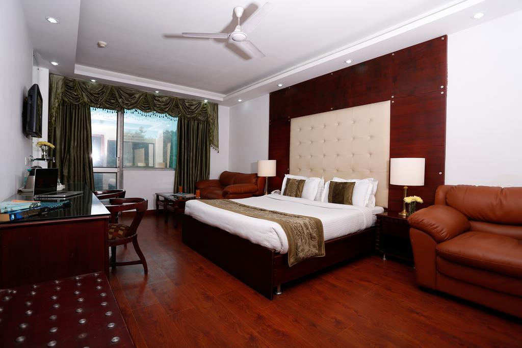 Oyo 367 Hotel Forest Green Neu-Delhi Exterior foto